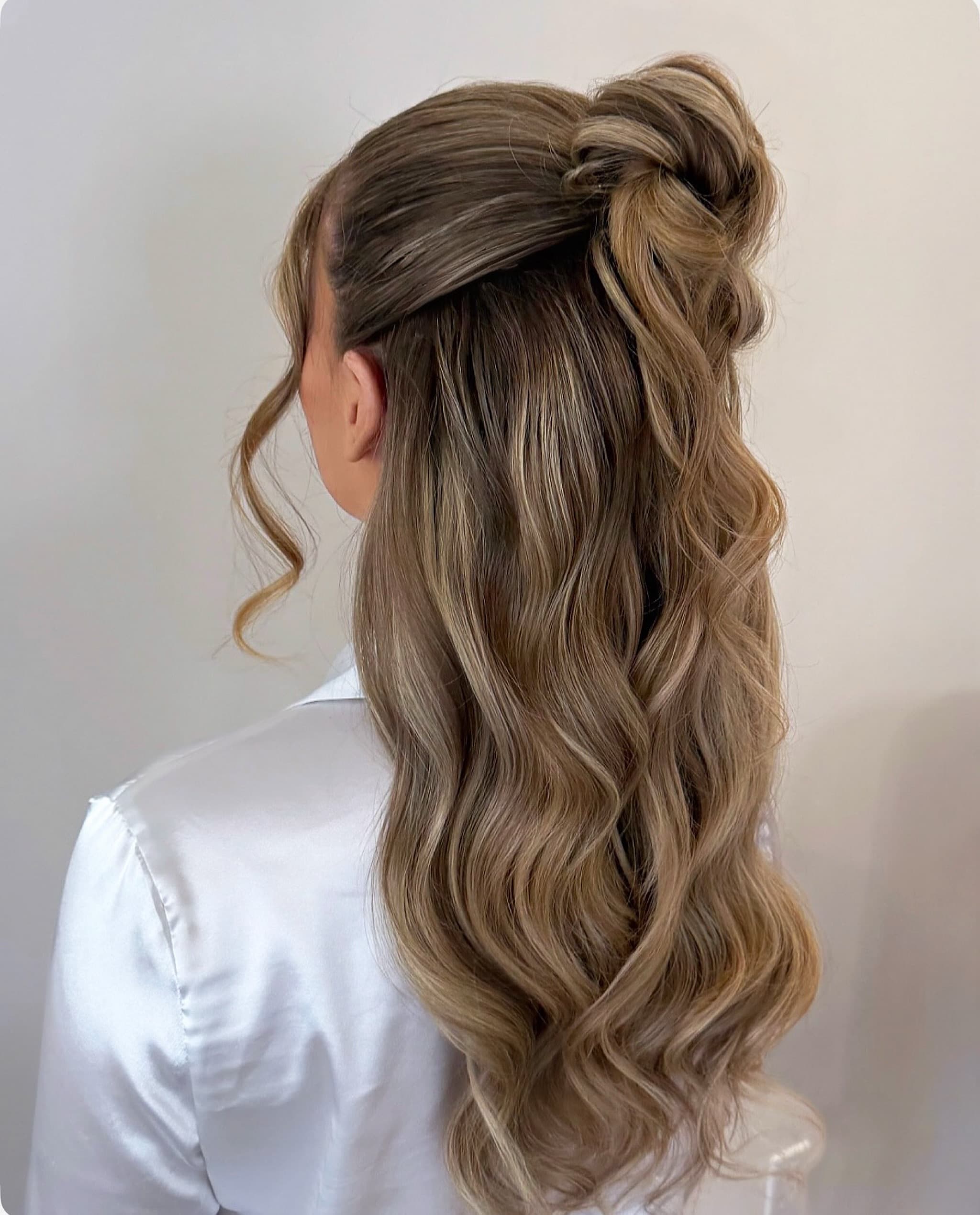 Still loving this updo request 🤍

📍 @ellebystella