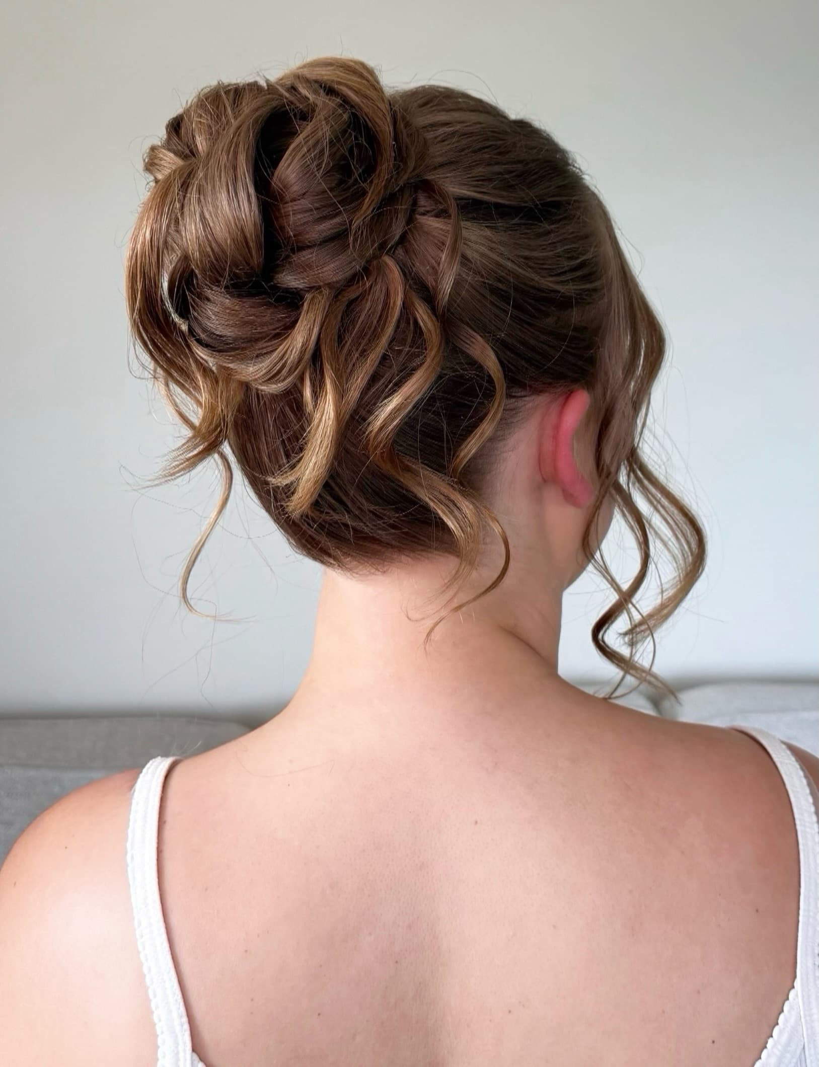 Beautiful Bride Sarah’s gorgeous updo 🤍